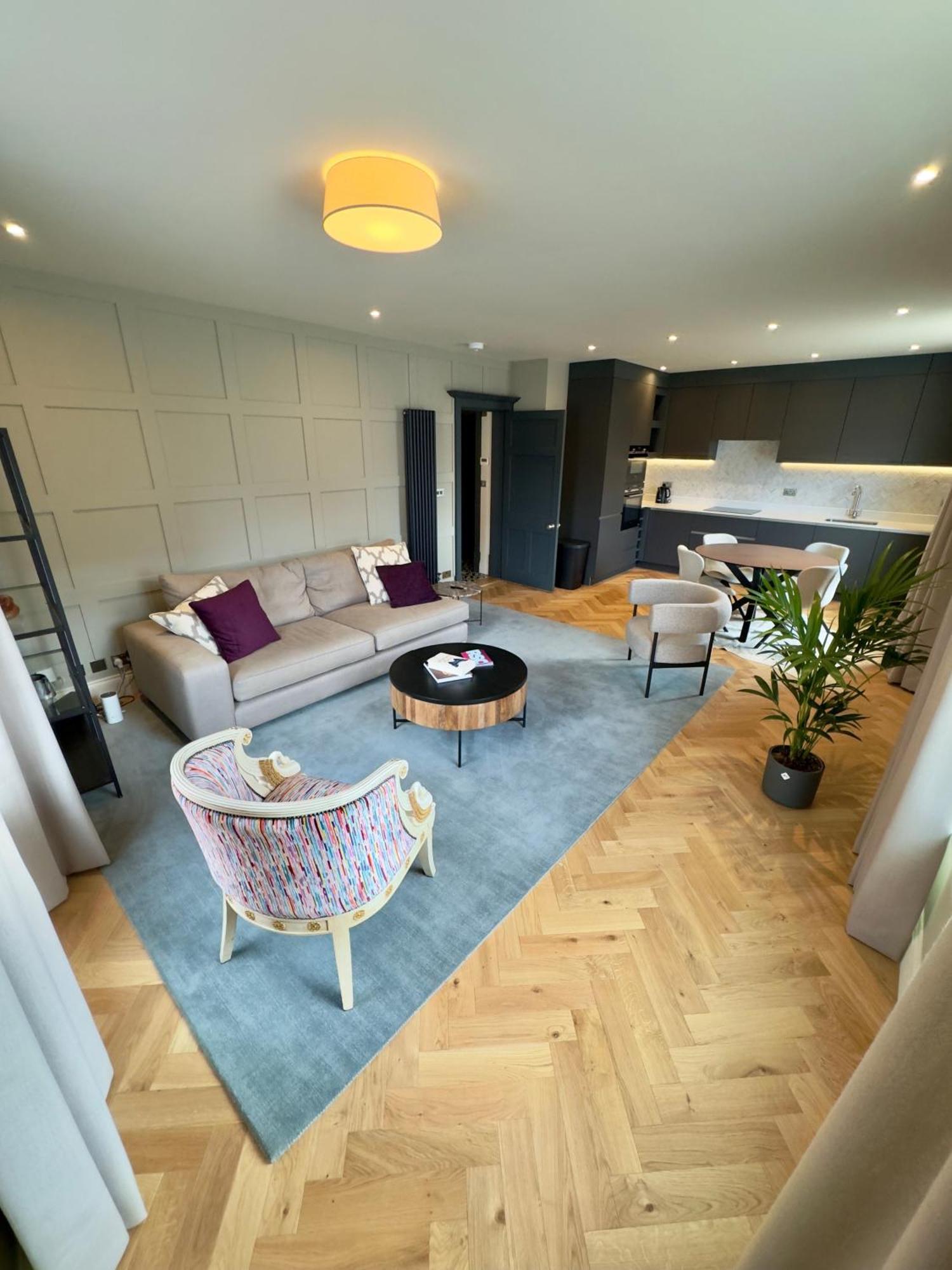 Macbeths Corner High End Luxury Apartment In Centre With Parking ستارتفورد أبون آفون المظهر الخارجي الصورة